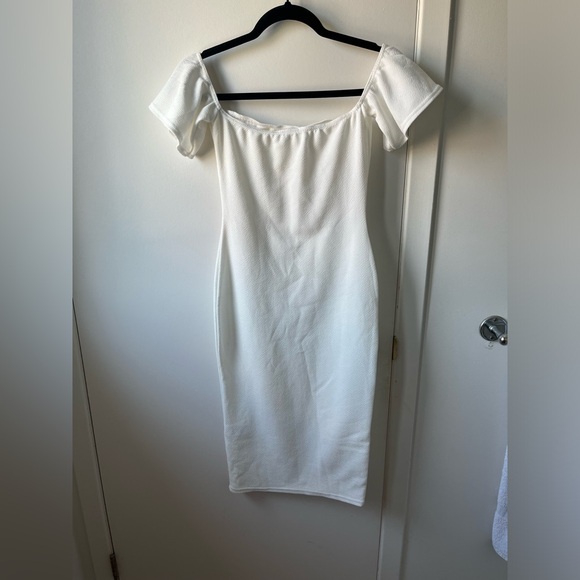 Boohoo White Off the Shoulder Midi Dress size S - Picture 2 of 2